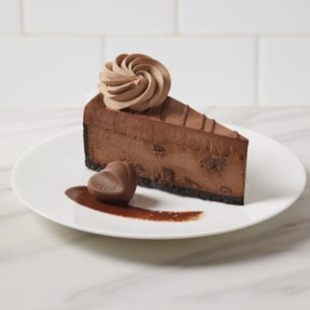 DOUBLE CHOCOLATE CHEESECAKE.