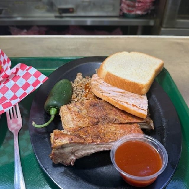 BBQ PLATE ( 3 MEATS ).